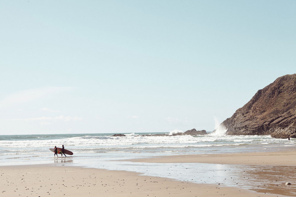 As Maravilhas do Litoral Algarvio: Descubra as Melhores Praias para Explorar este Verão